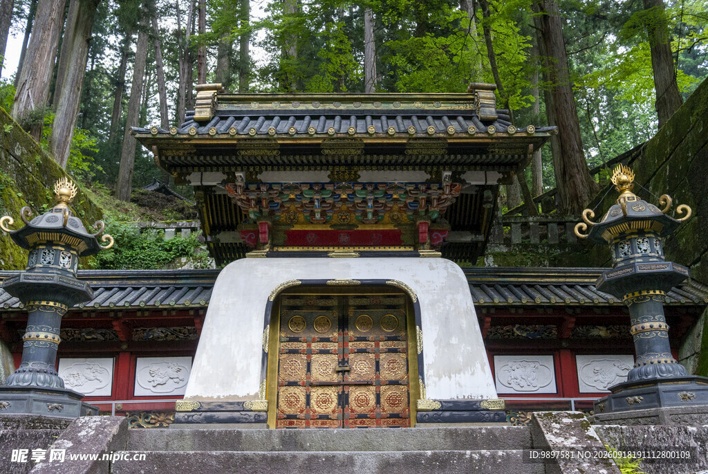 古雅中式山林庙宇建筑