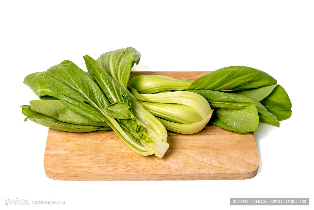 木板上的新鲜青菜