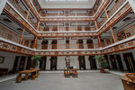 中式传统多层庭院建筑