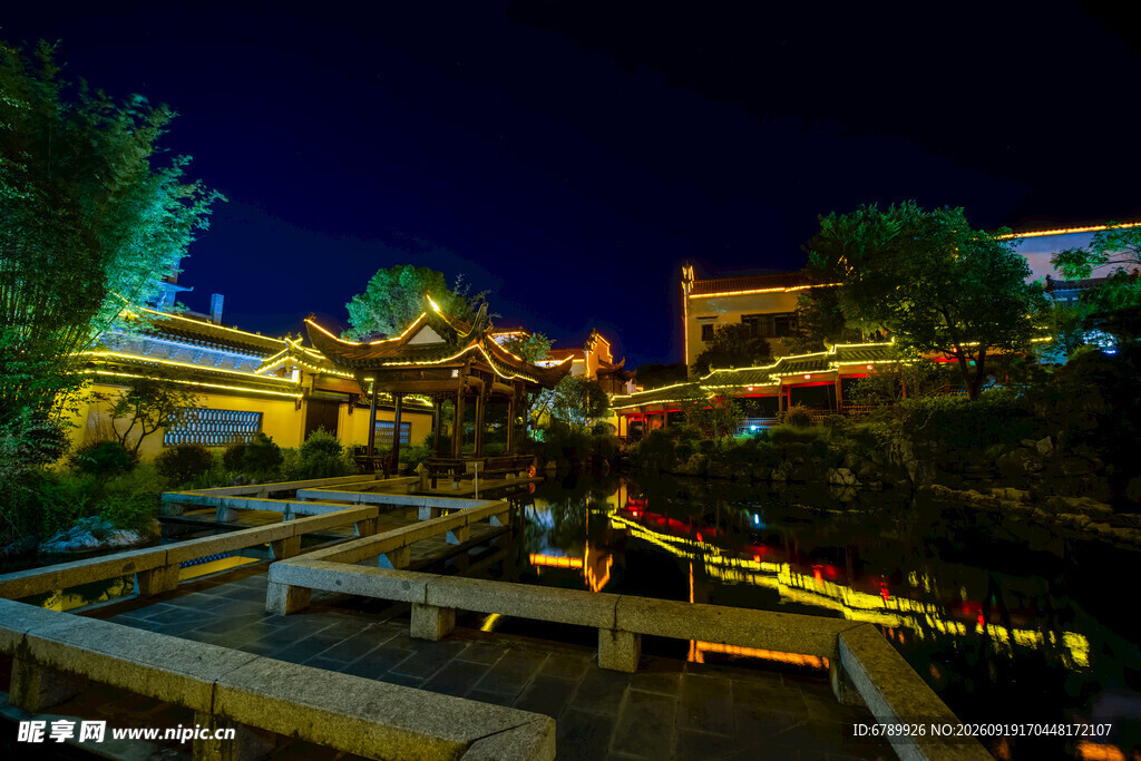 古建夜景