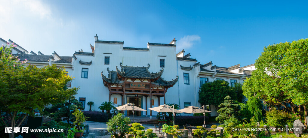 中式徽派古建筑