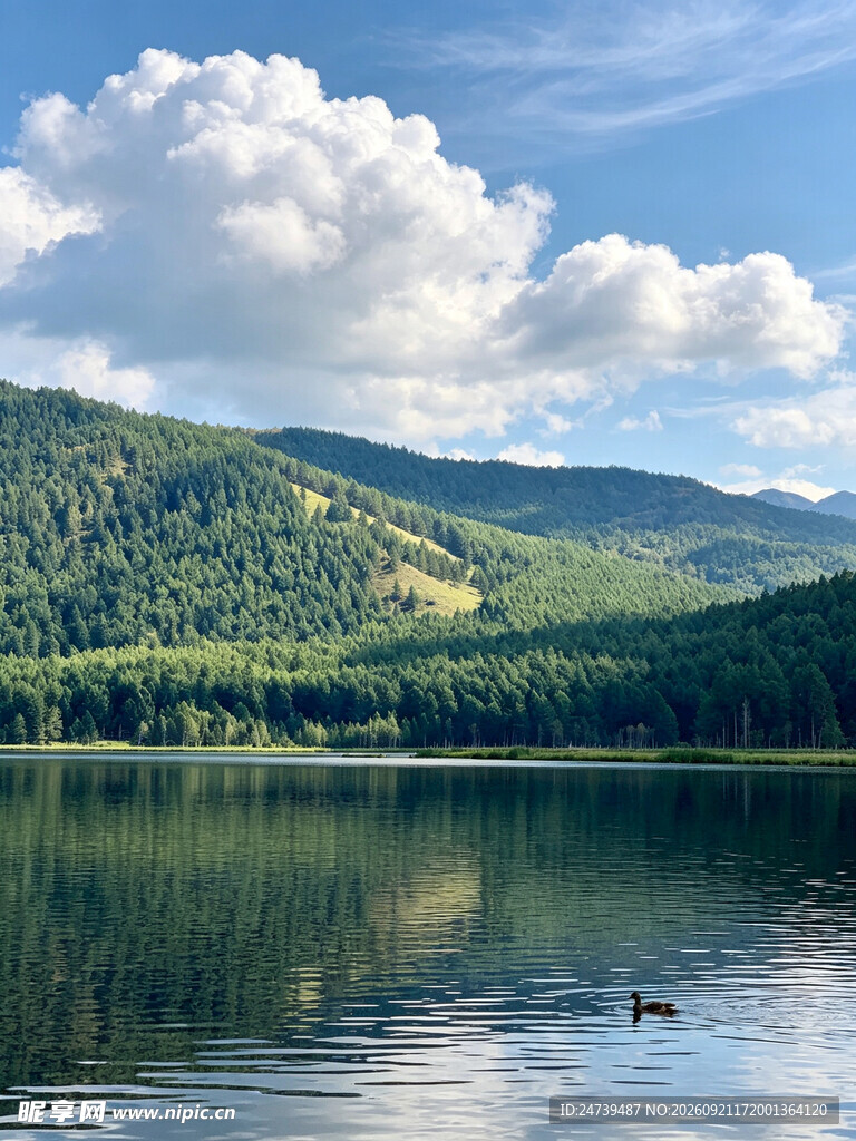 湖光山色晴日风光