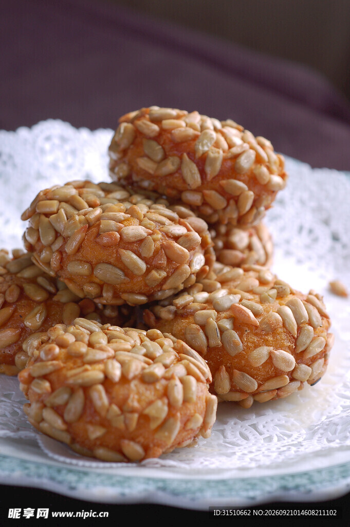 香脆芝麻饼干堆叠