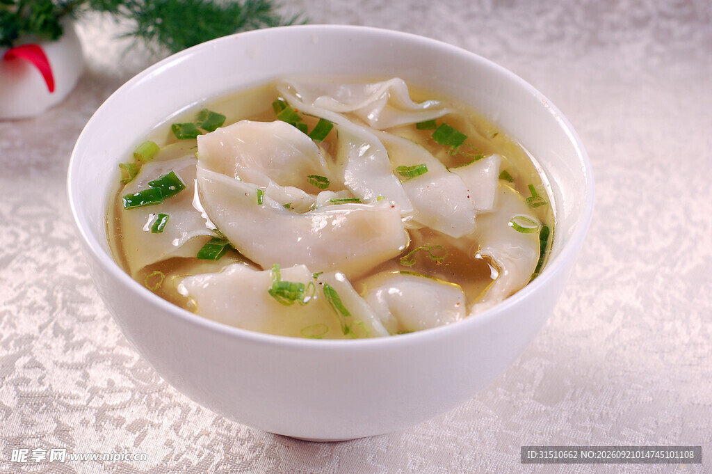 美味馄饨汤