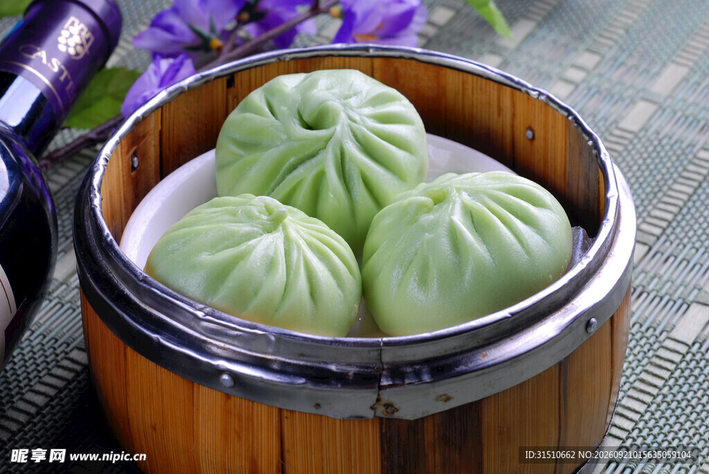 翡翠小笼包清新美味诱人