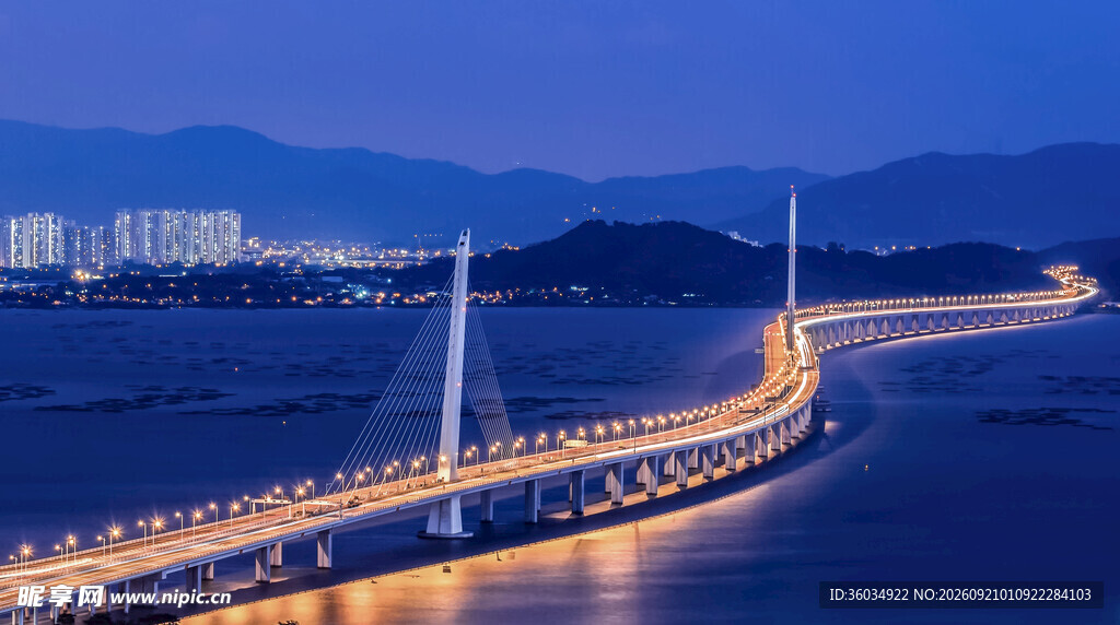 跨海大桥夜景璀璨迷人