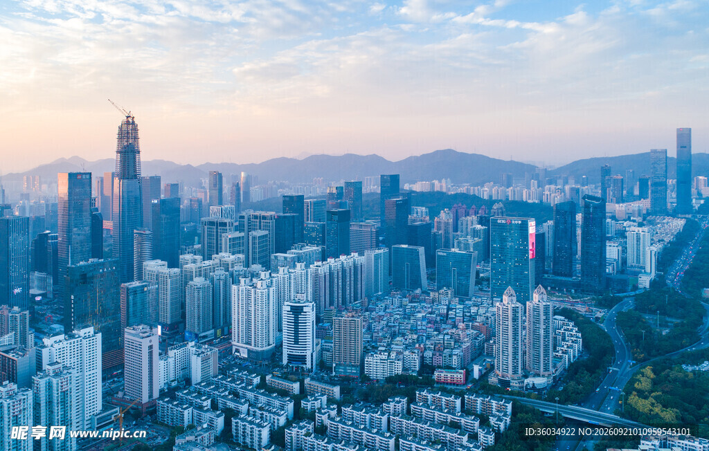 城市天际线全景俯瞰图