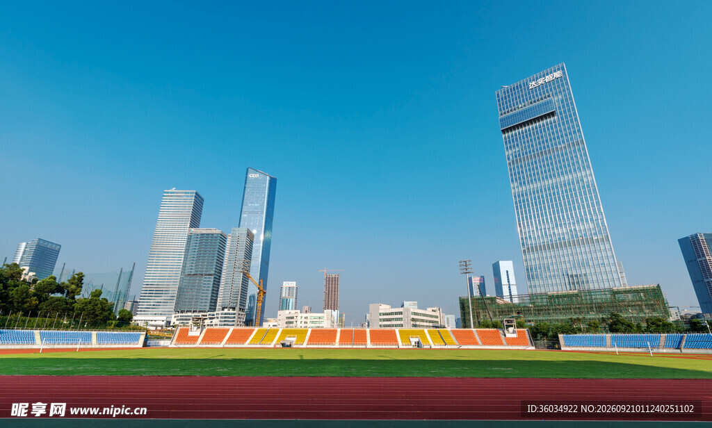 城市天际线现代高楼景观