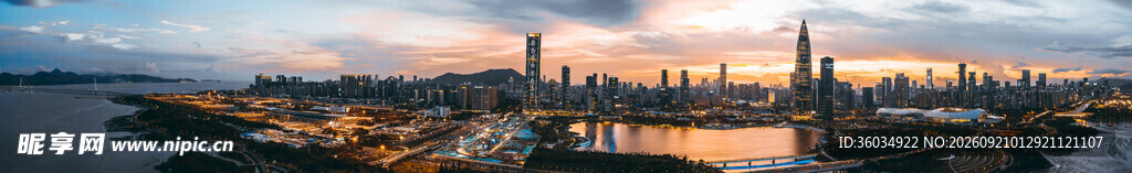 城市天际线的壮丽黄昏景色