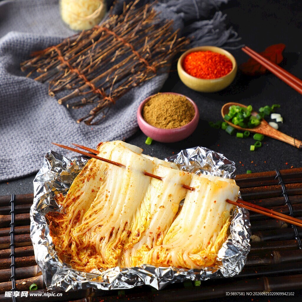 锡纸烤白菜美味烧烤食材