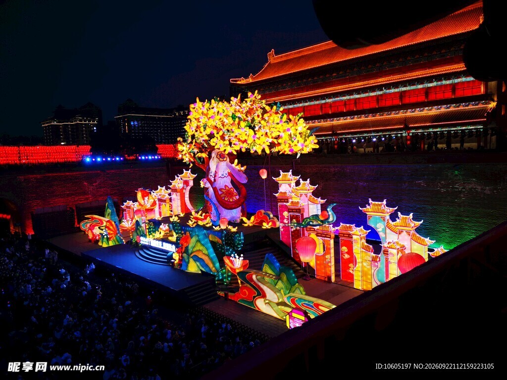 夜间绚烂花灯展