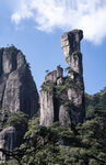奇峰怪石