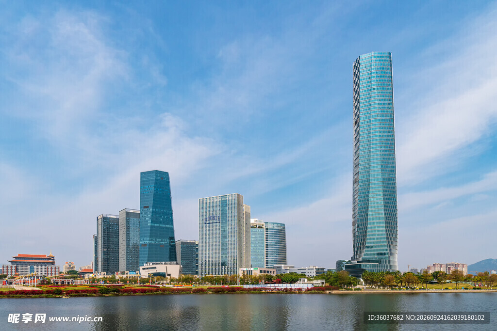 滨江现代摩天建筑群