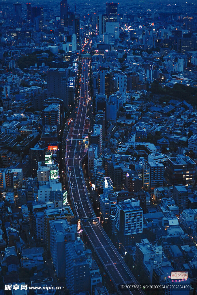 城市夜景车流航拍