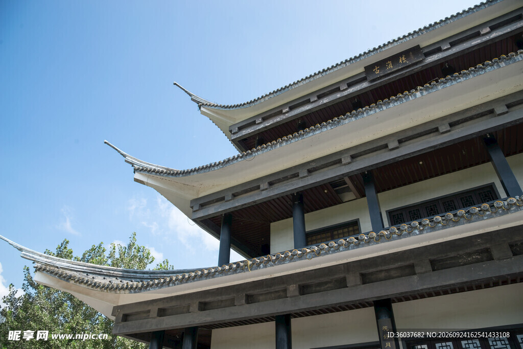 中式古建飞檐仰拍