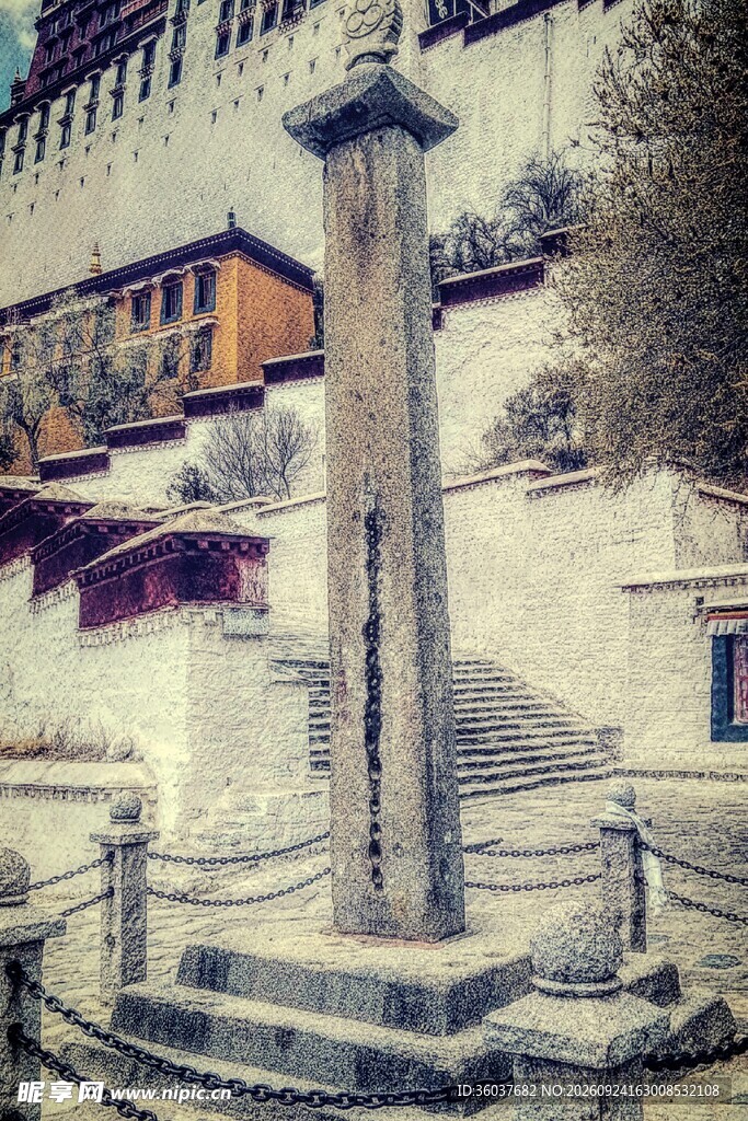 纪念柱与西式建筑