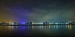 滨水城市朦胧夜景