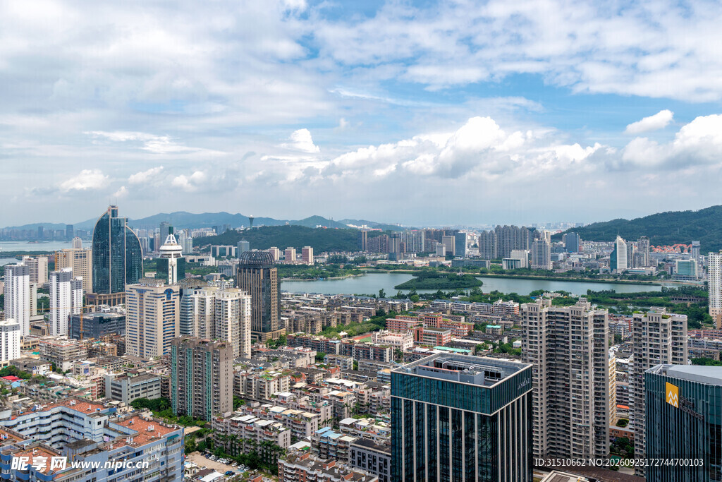 滨江城市全景风光