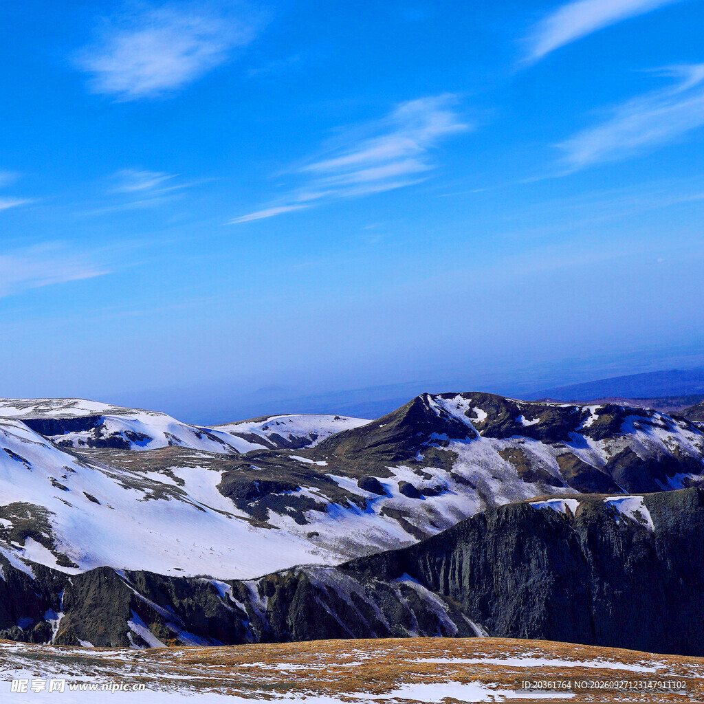 雪山高原晴空美景