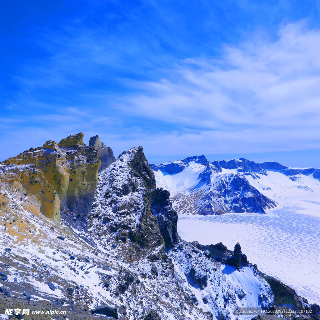 高山雪域晴空美景