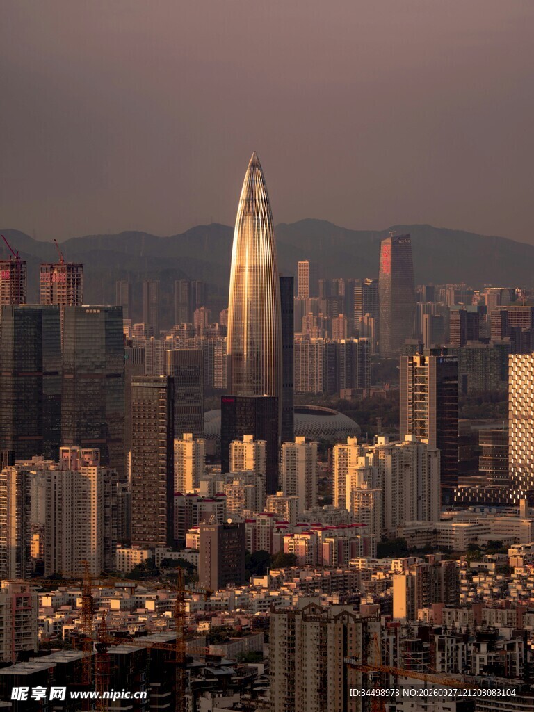 深圳黄昏城市天际线