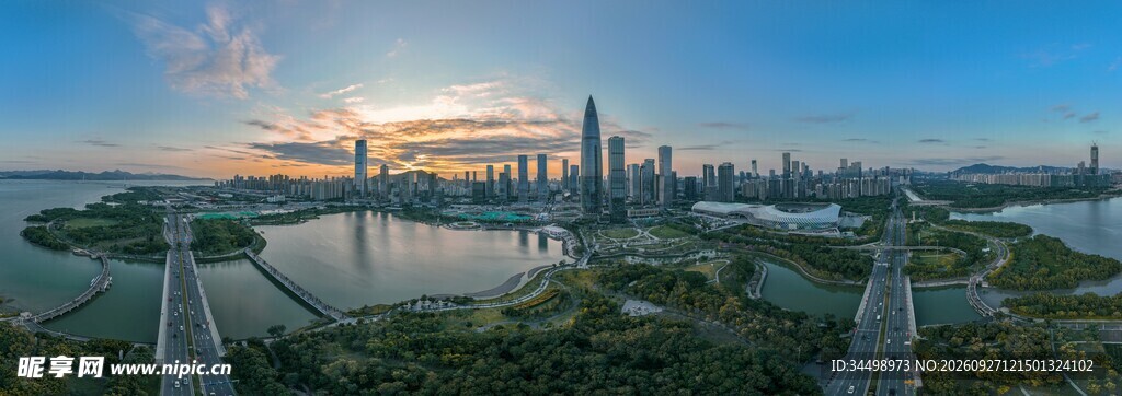 滨水城市日落全景