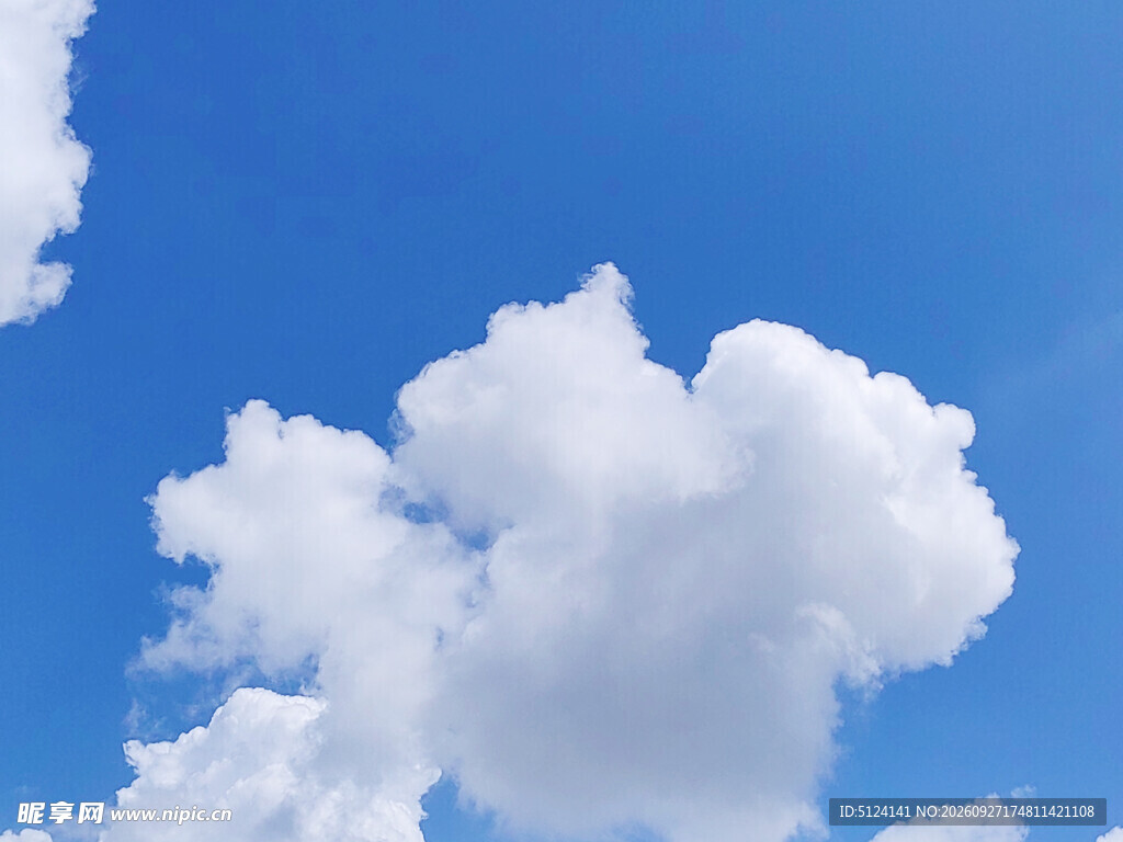 蓝天白云