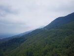 阴天青山层峦风光