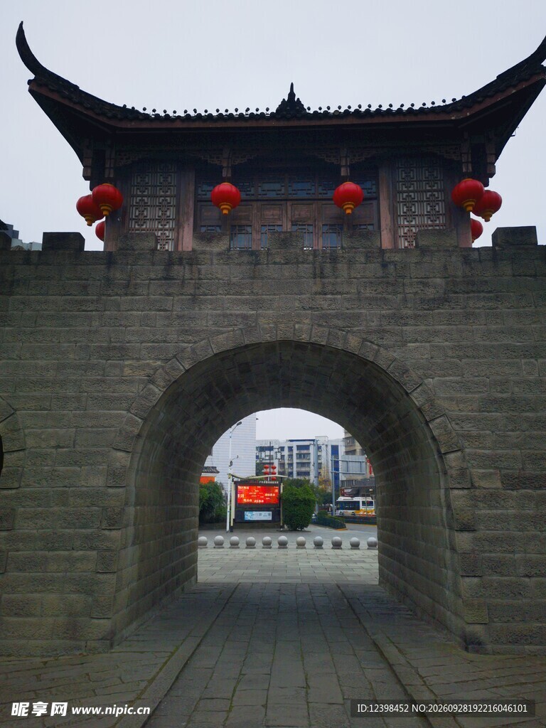 中式古城门城楼