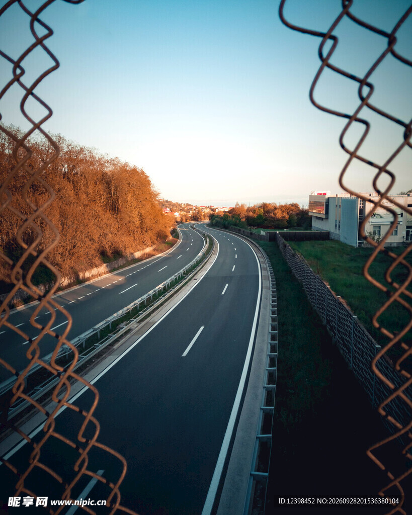 道路