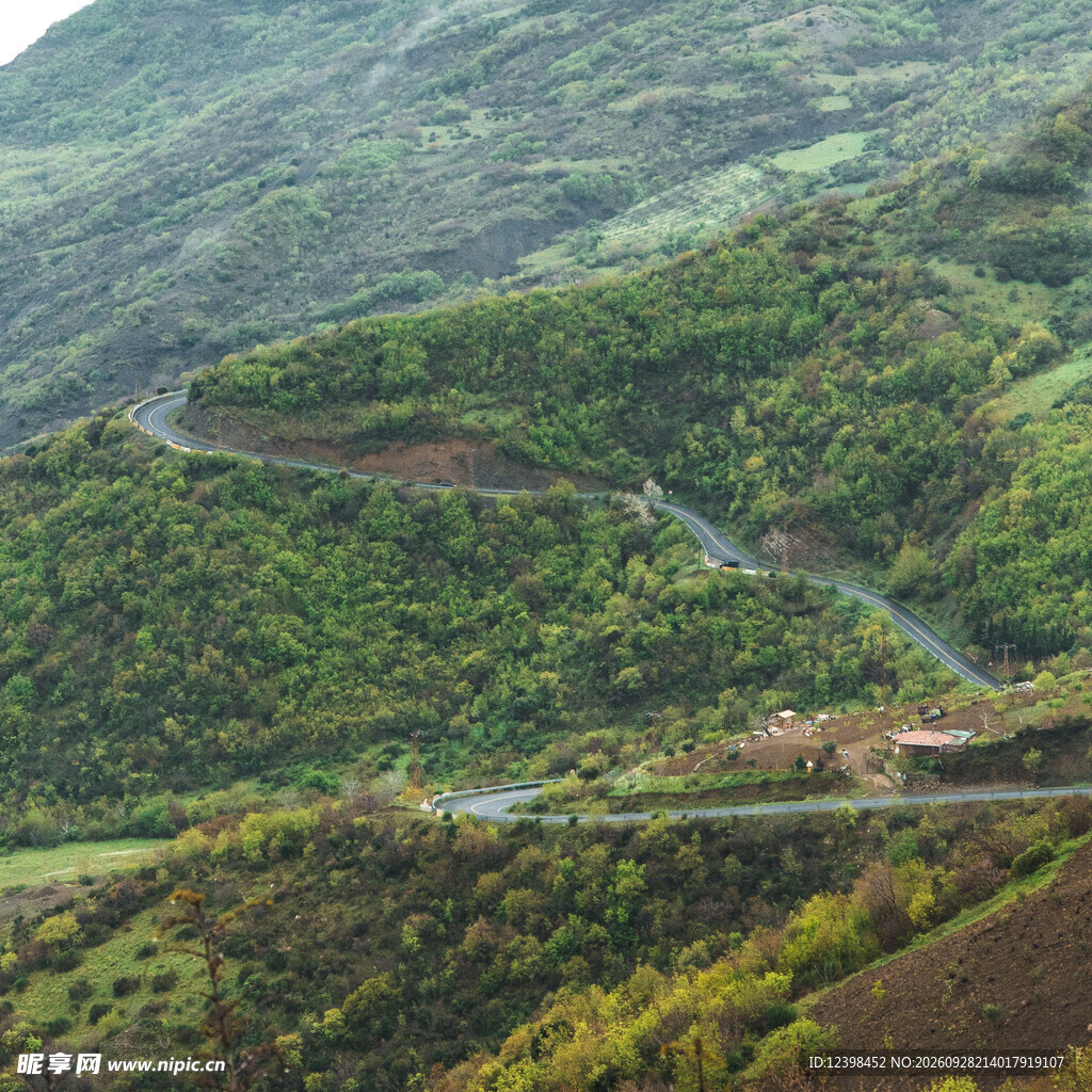 道路