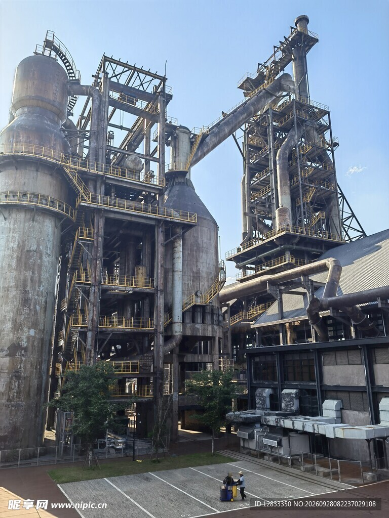工业遗址高炉建筑