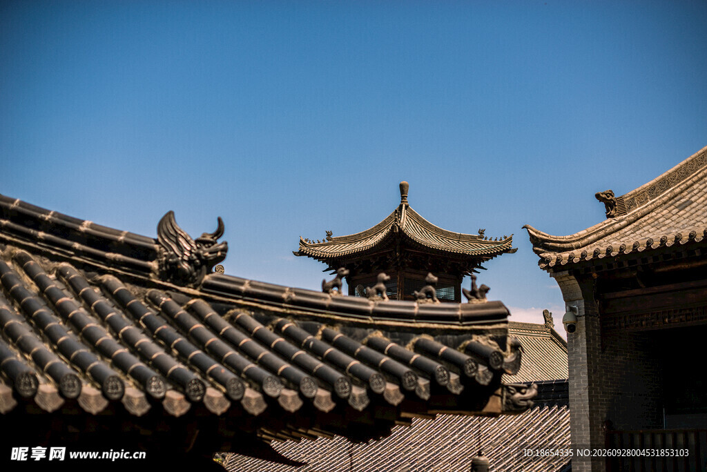 中式古建屋顶风光