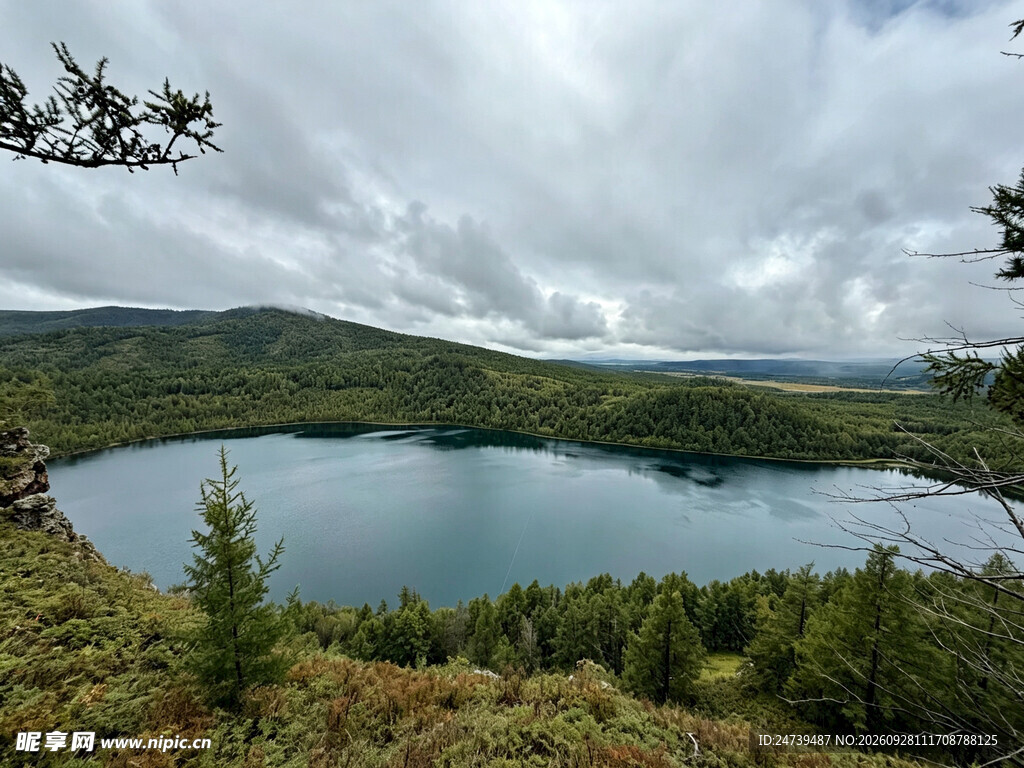 山野湖泊自然风光