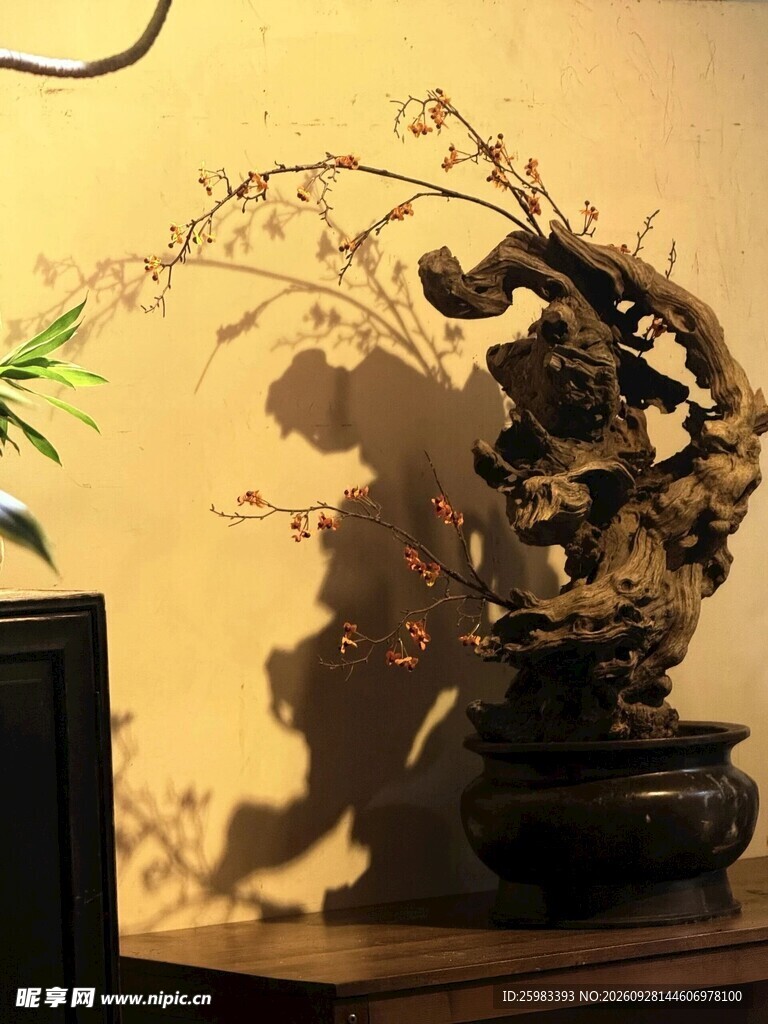 根雕插花