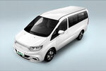 白色新能源商务MPV