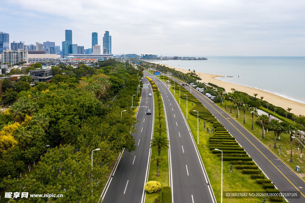 滨海公路海岸风光