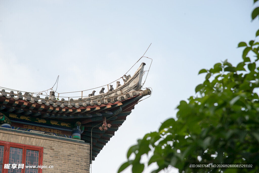 中式古建翘角飞檐