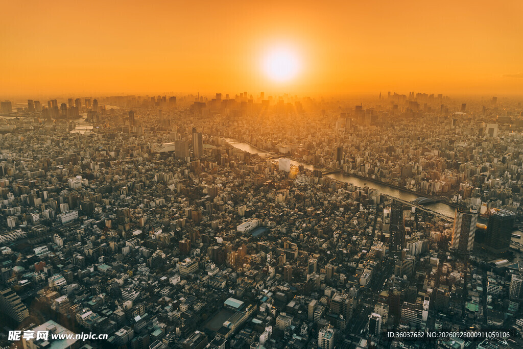 城市日落航拍全景
