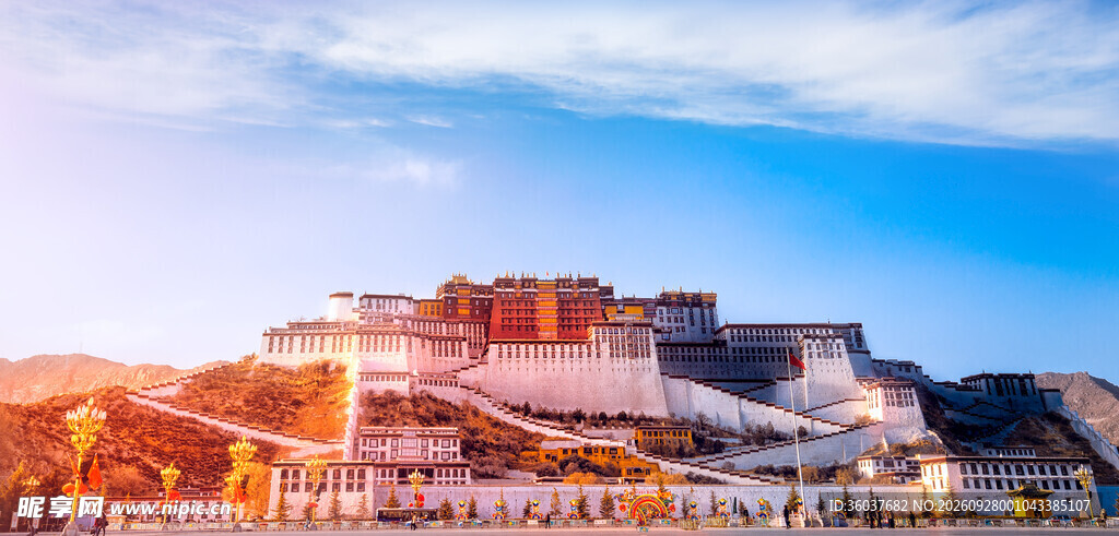 布达拉宫晨光美景