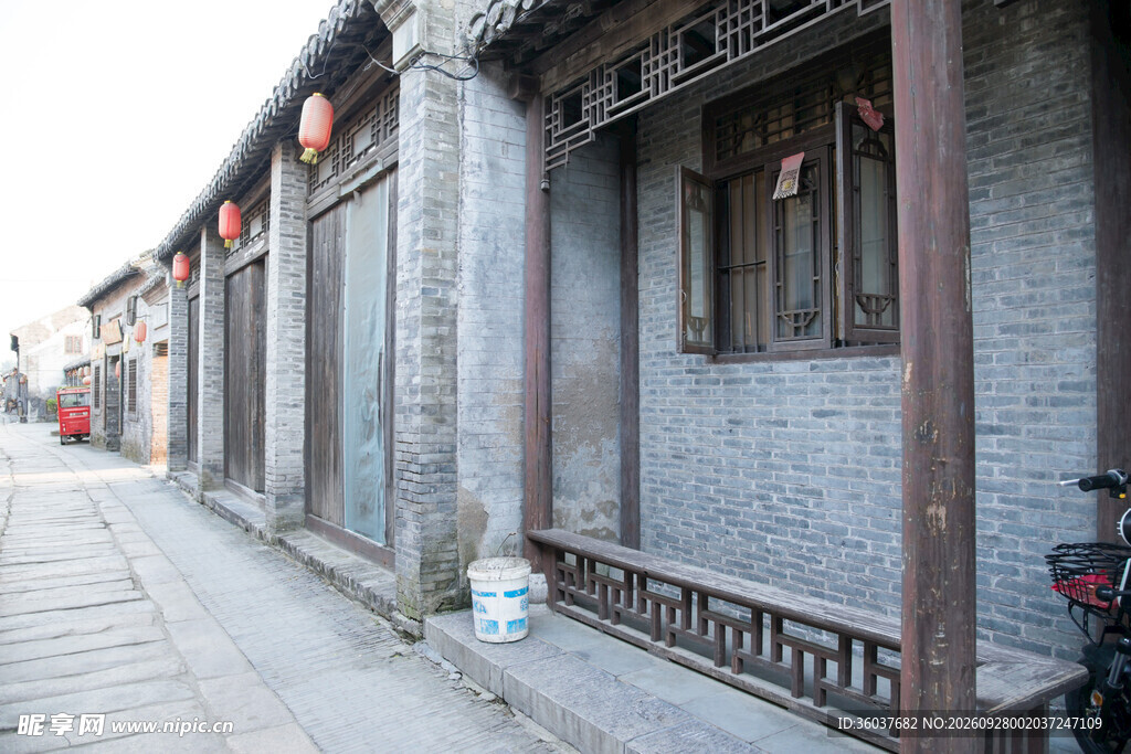 古街中式民居街景