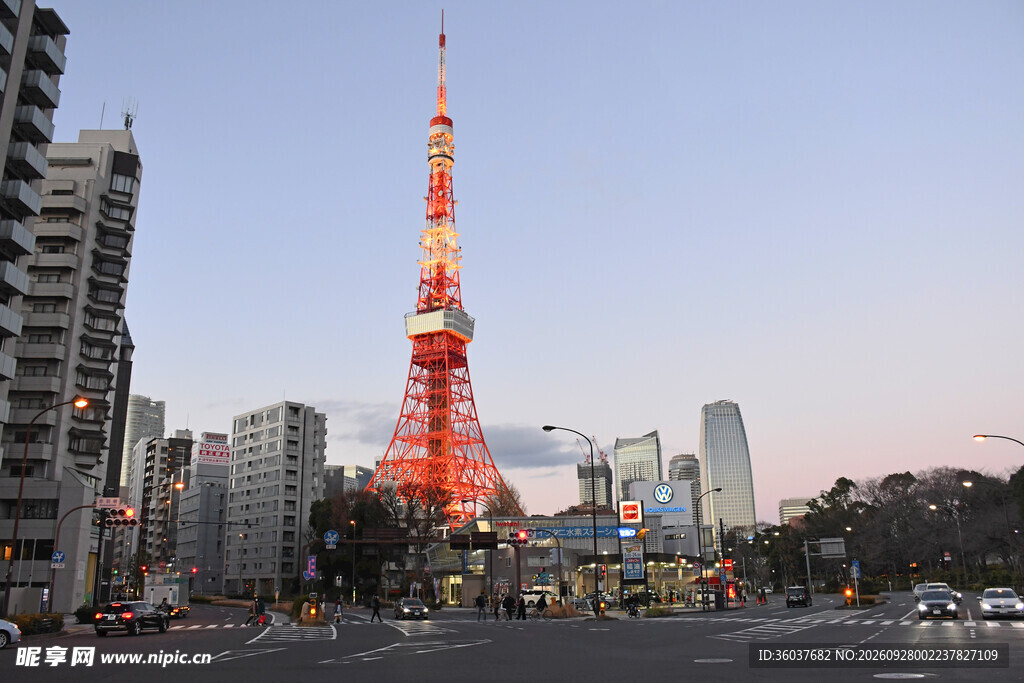 东京塔城市黄昏街景