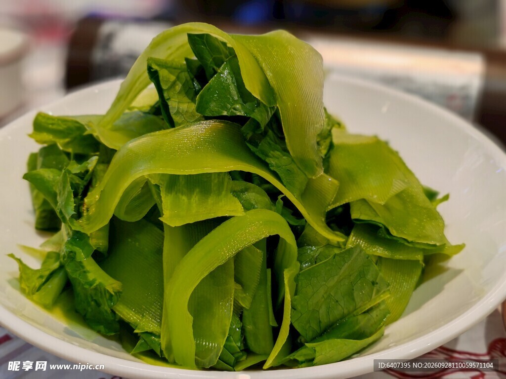 清爽凉拌绿叶时蔬