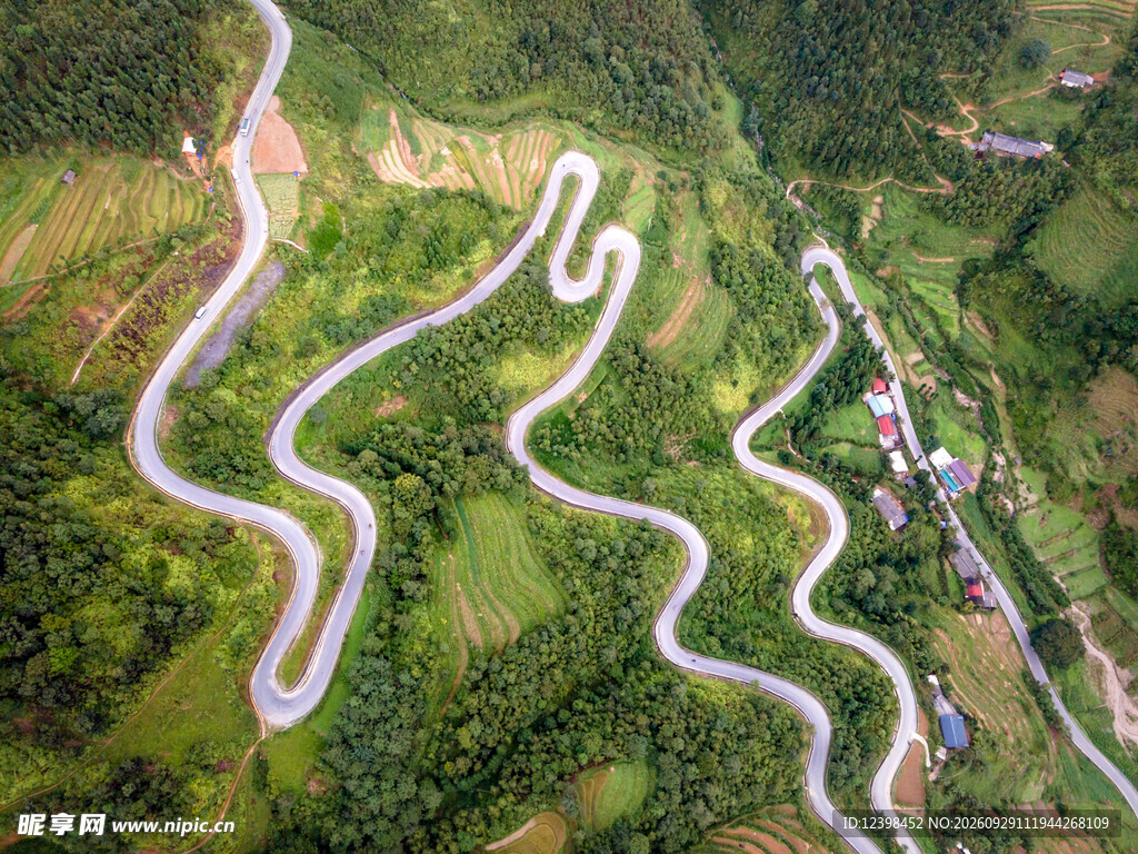 道路