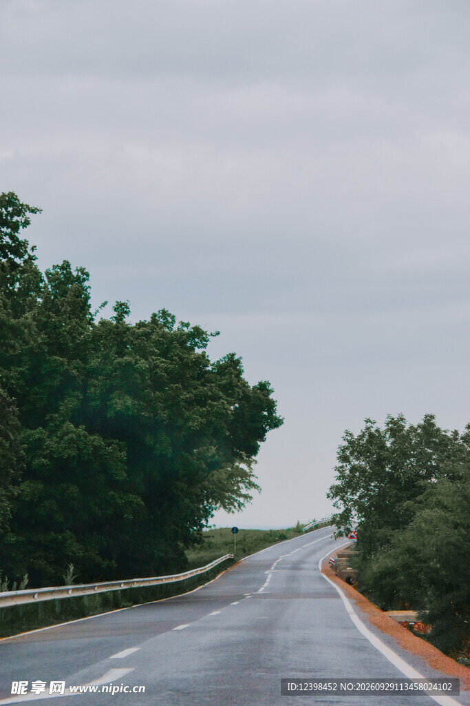 道路