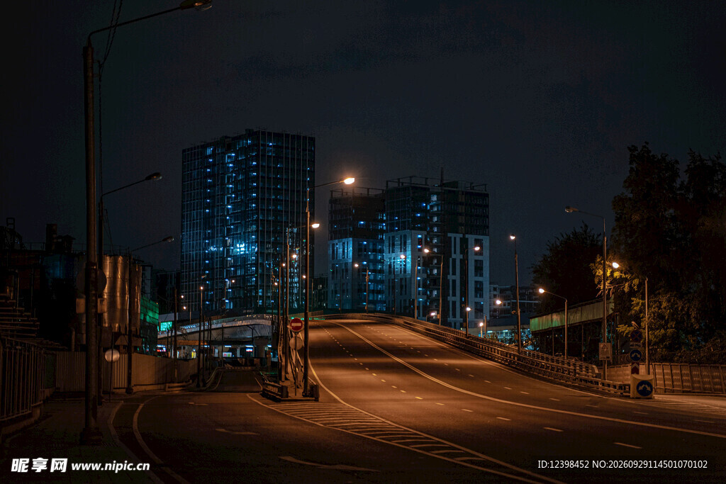 道路