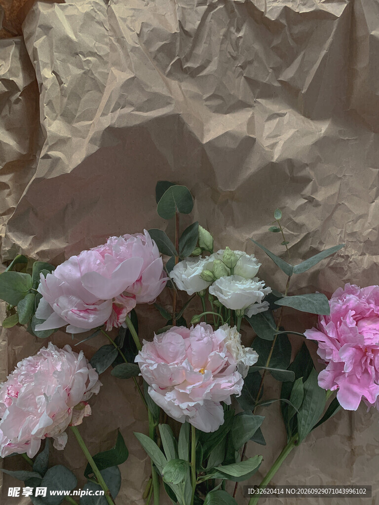 粉色芍药花束
