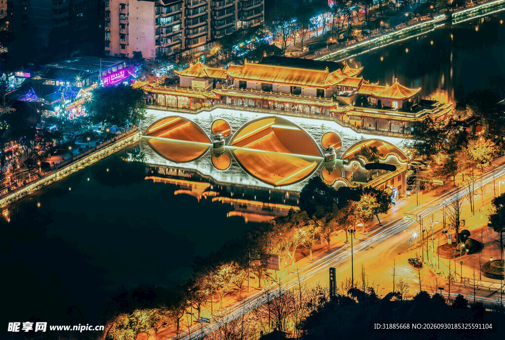 中式廊桥璀璨夜景
