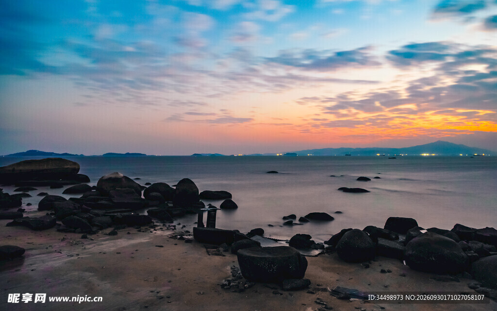 海边黄昏日落美景