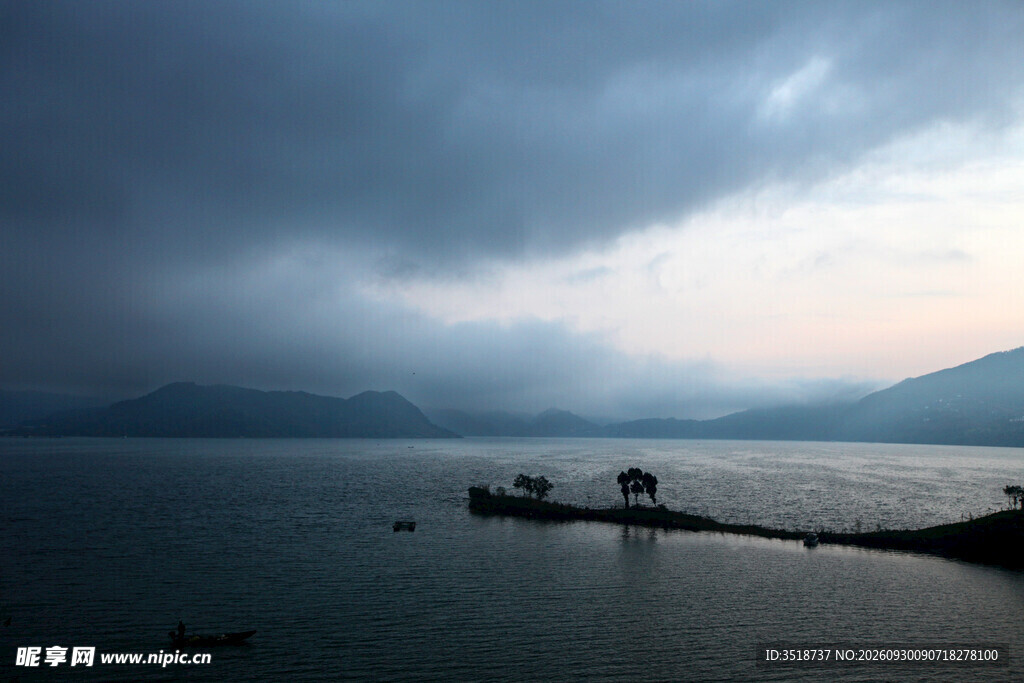 湖泊风光